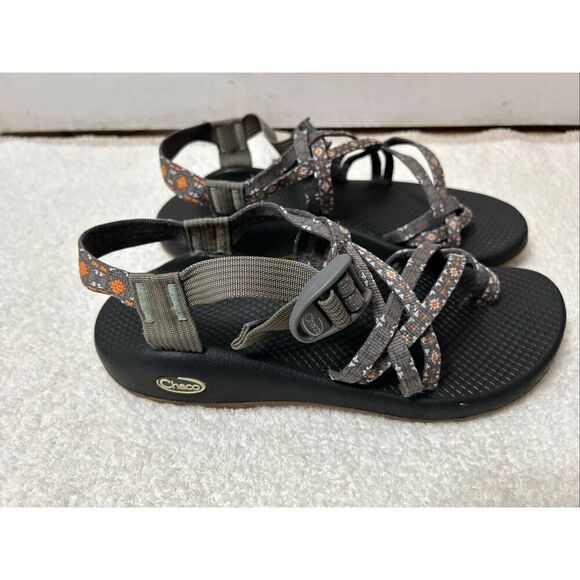 Chaco womens size 9 strappy Southwest Aztec sandals gray orange adjustable strap - Picture 3 of 6